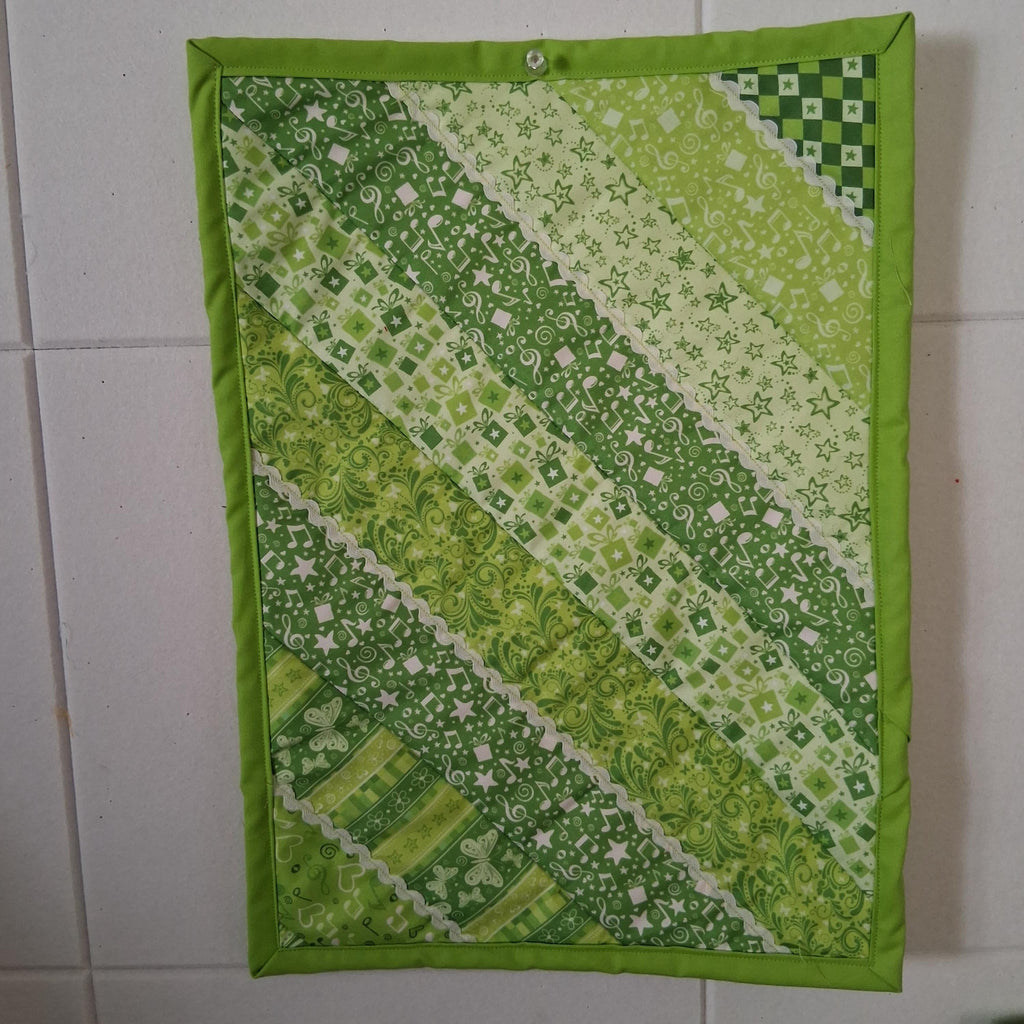 The Garden Path Table Set - Placemats and Potholders