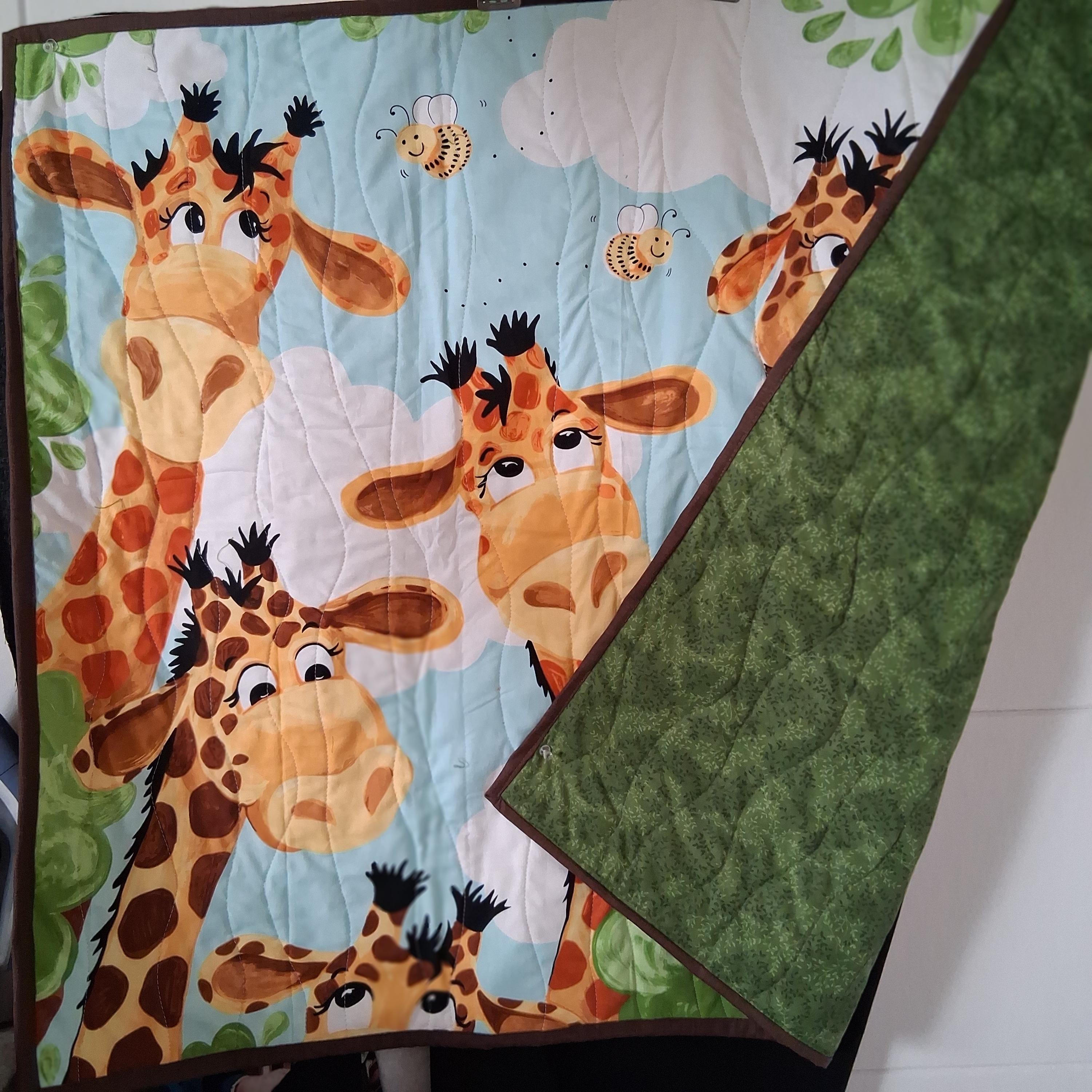 Giraffe and Bee Baby Quilt: Whimsical Safari Nursery Bedding