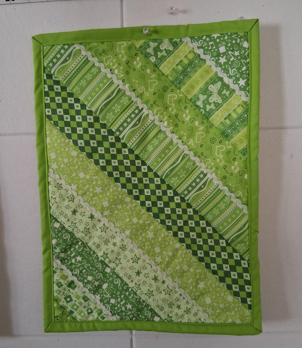 The Garden Path Table Set - Placemats and Potholders