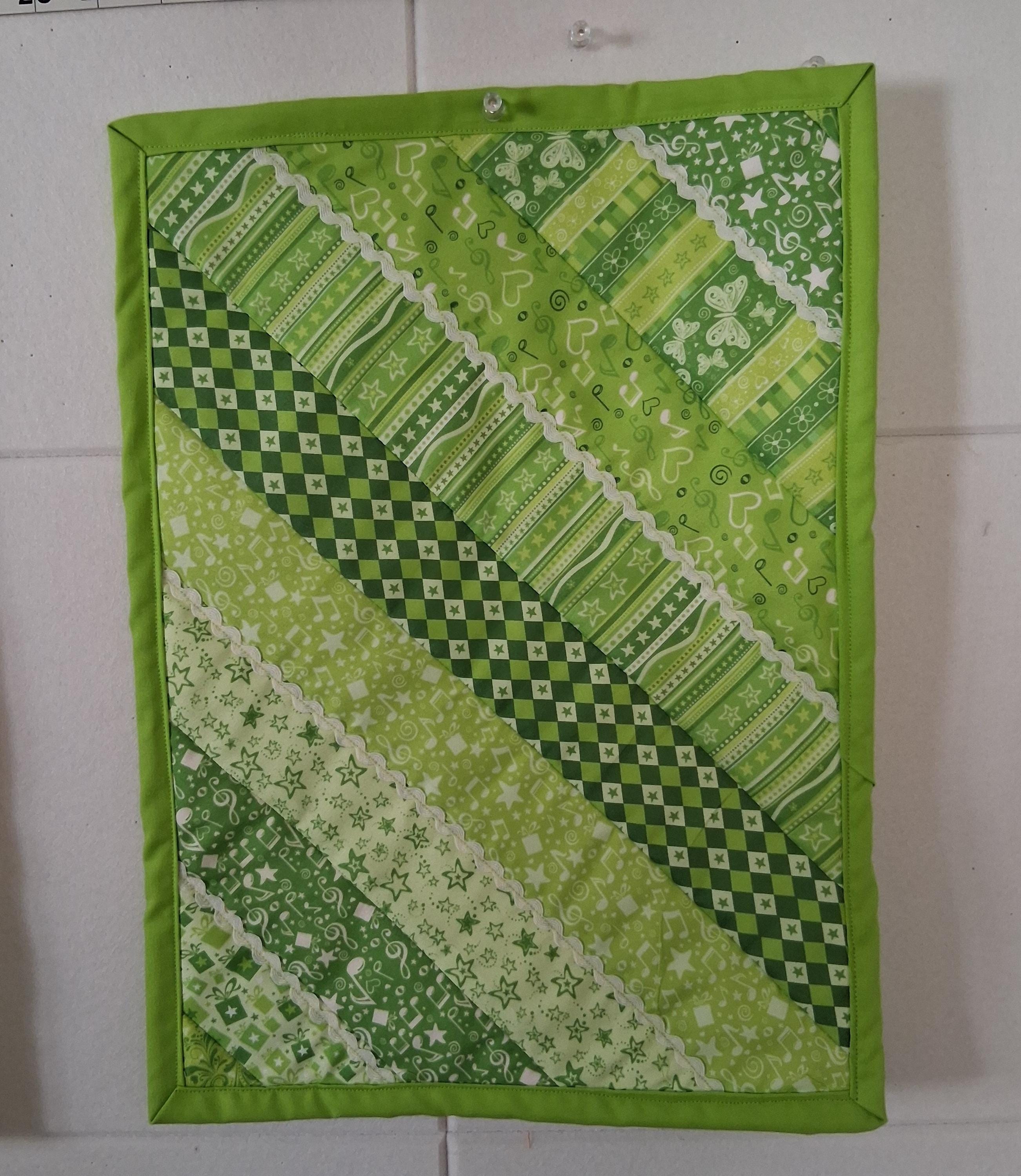 The Garden Path Table Set - Placemats and Potholders