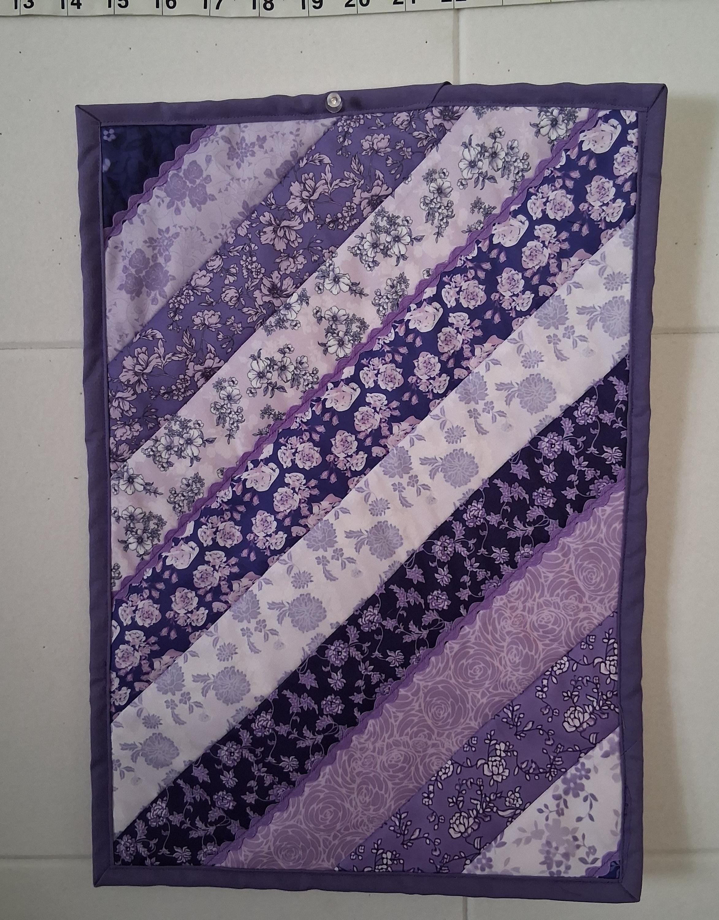 Lilac Lane Table Set of Placemats and Potholders