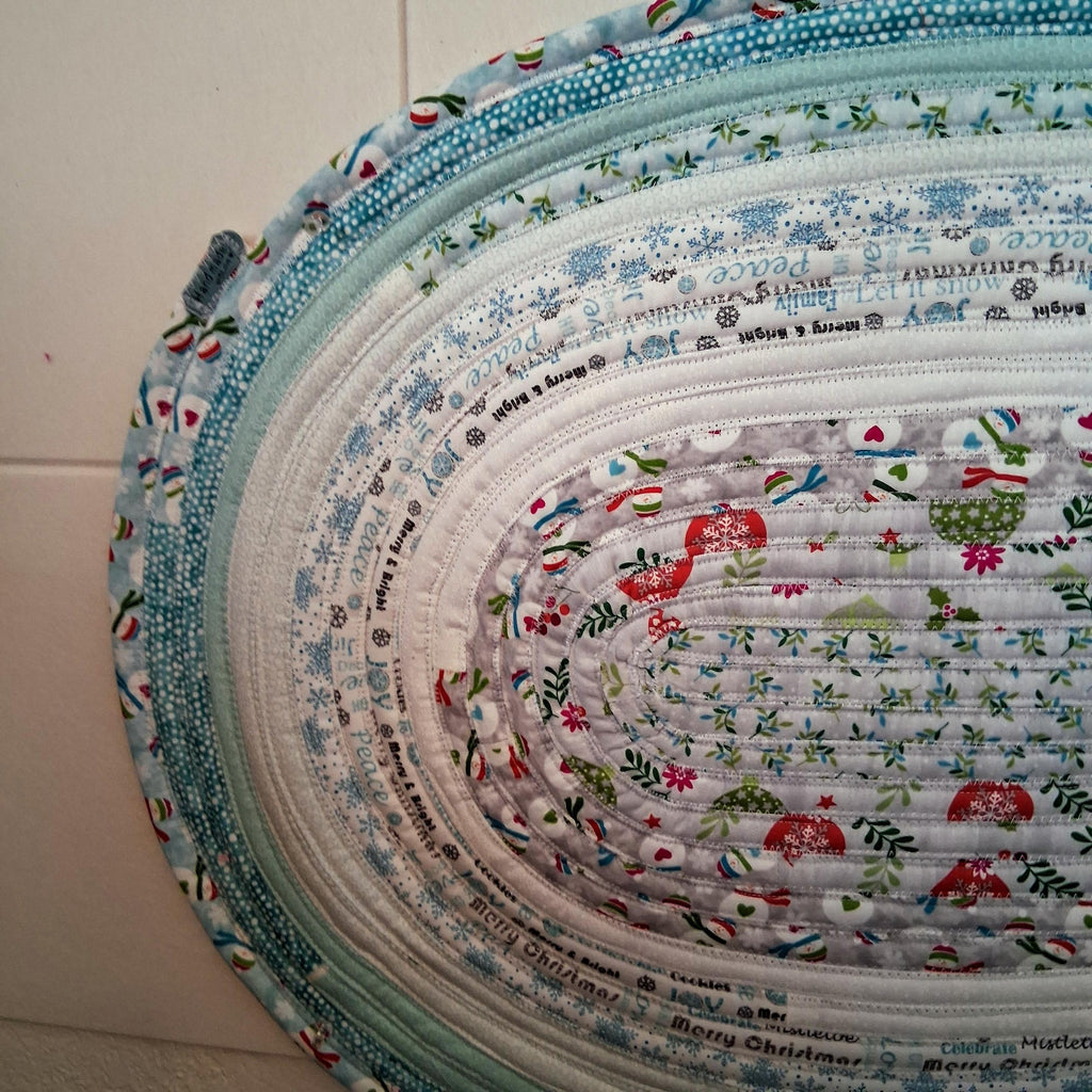 Handmade Christmas Oval or Round Jelly Roll Rugs
