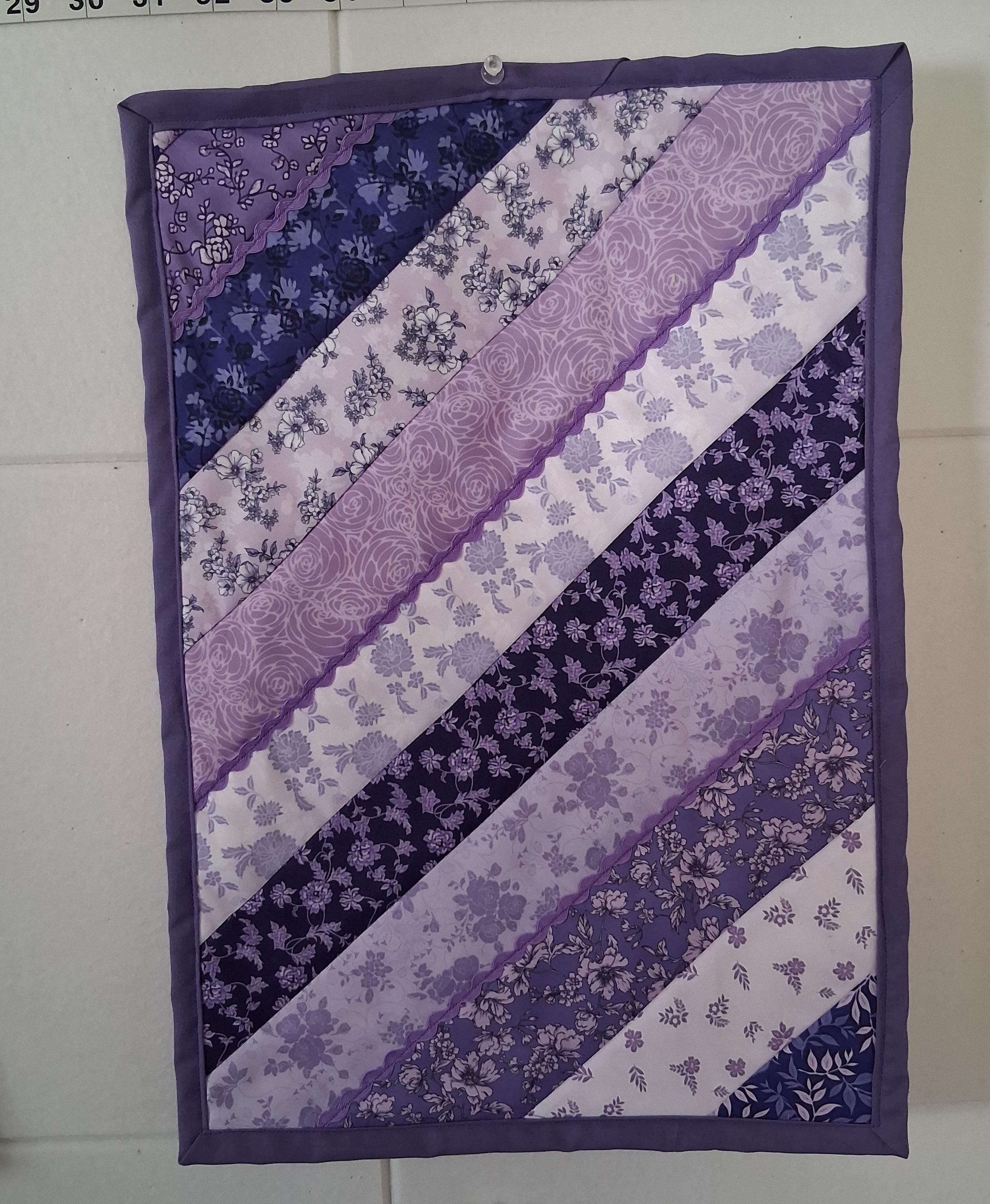 Lilac Lane Table Set of Placemats and Potholders