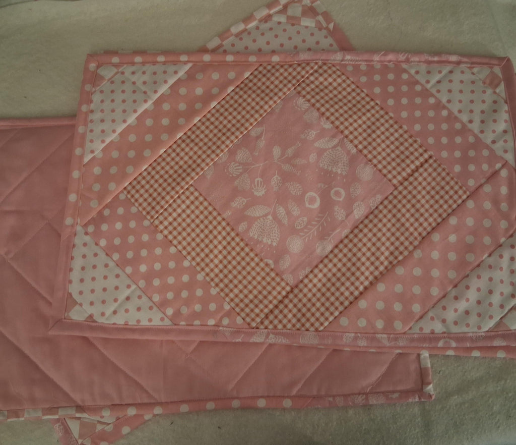 Pink and White Placemats, set of 4